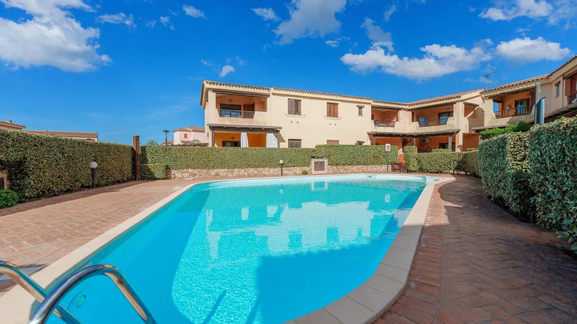 Casa Vacanze Lampone Murta Maria Apartment